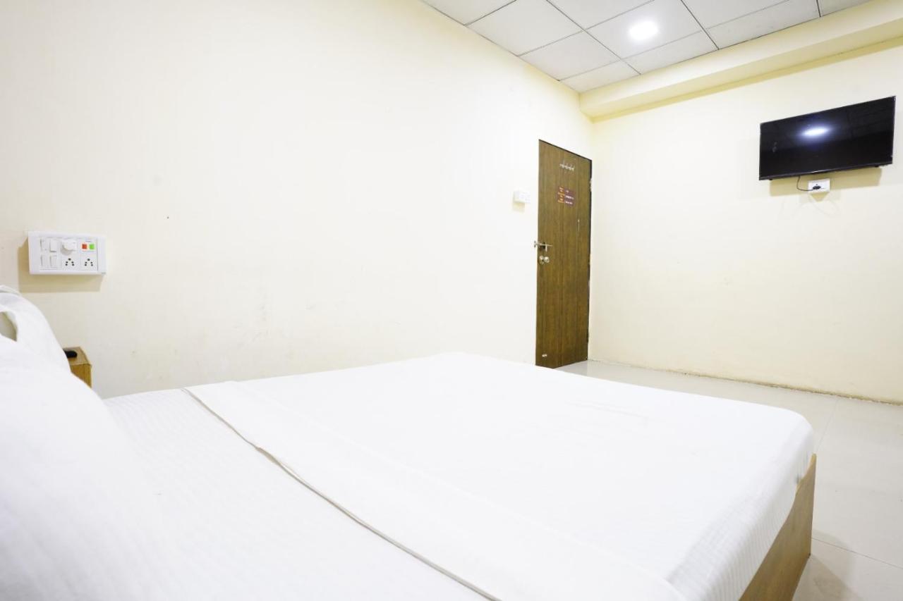 Hotel Nova Rooms Atlanta Shopping Surat Bagian luar foto
